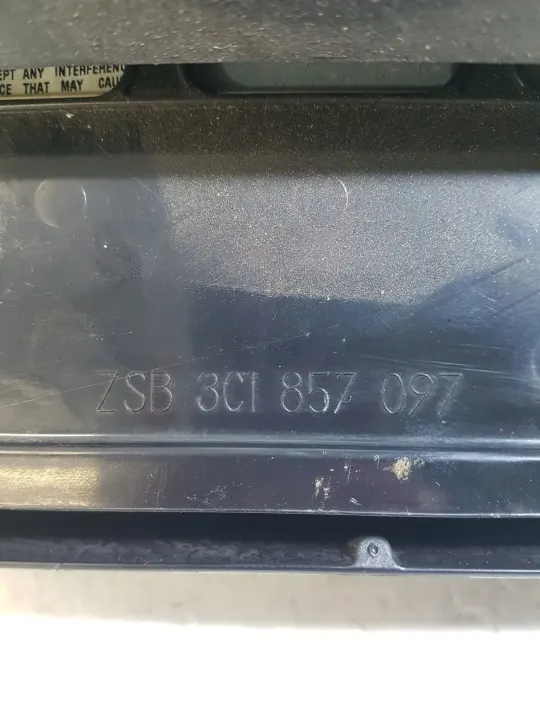 Handskfack med CD-byrare VW Passat B6 OEM 3C1857097 image 3