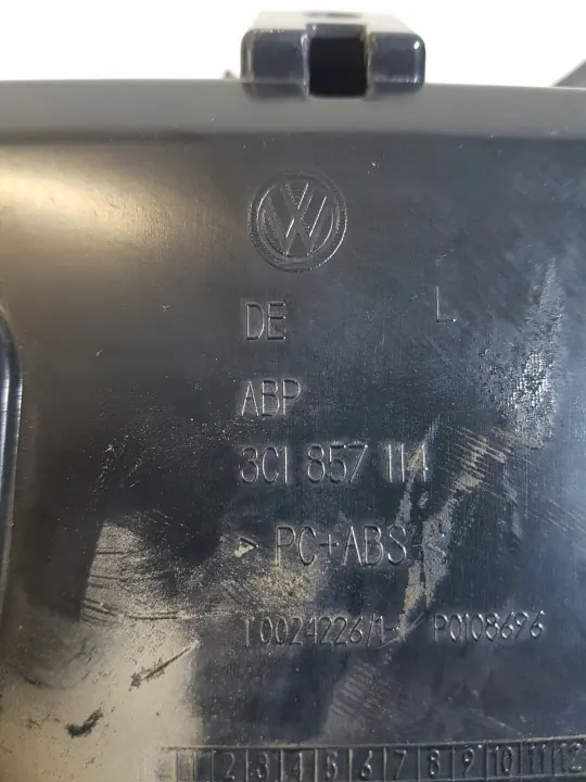 Handskfack med CD-byrare VW Passat B6 OEM 3C1857097 image 4