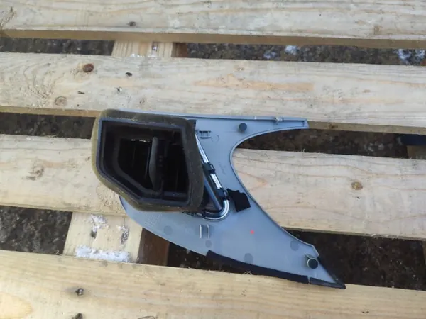 Grelha de consola esquerda Audi A4 B8 OEM 8K1820901G image 3