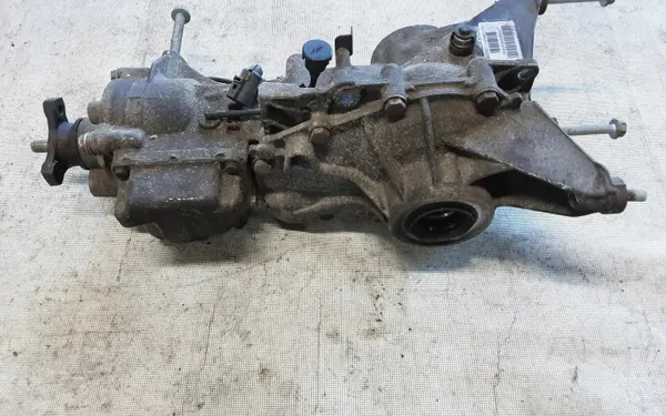Differenziale posteriore BMW X1 F48 8655339 2.0L Diesel image 3