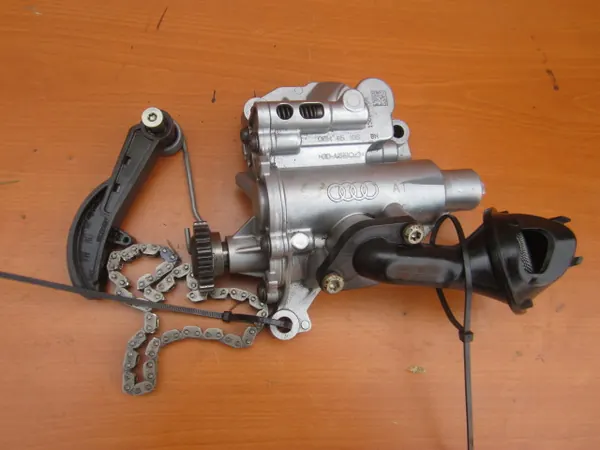 Oljepump VW Audi Skoda Seat 2.0 TSI TFSI 06H115105BN image 2