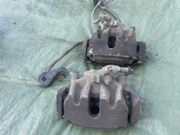 Pinças e discos travão dianteiro OEM 907 908 TOBI311 image 5