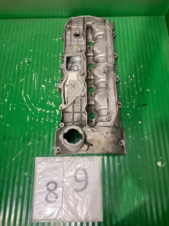 Couvercle de valve d'huile OEM A6460102030 Mercedes Sprinter image 5