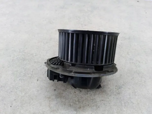 Motor del Ventilador OEM 987651G para VW Passat B6 - Usado image 4