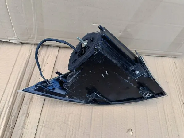 Luz Trasera Derecha Peugeot 508 II image 2