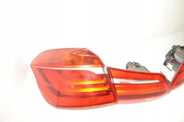 Luz trasera BMW 2 Active Tourer OE 63217311059 image 2