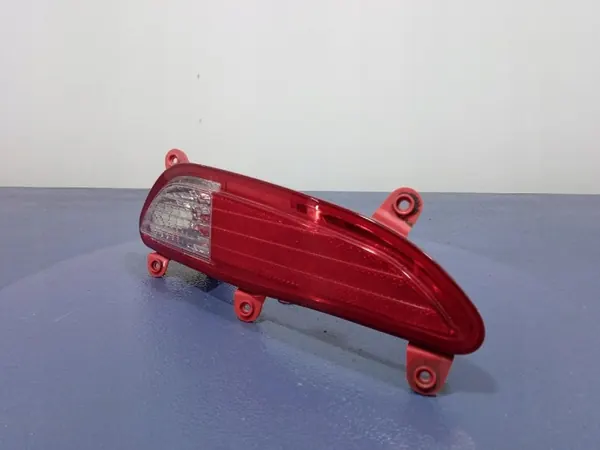 OEM 92405-C8000 Lanterna Traseira Esquerda Para-choques Hyundai i20 image 5