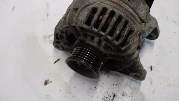 SKODA FABIA I 1.4 Vaihtovirtageneraattori 047903015Q image 2