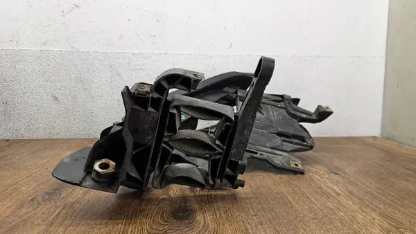 Audi A4 B8 8K Vorne rechts Schieber OEM 8K0805608 al image 3