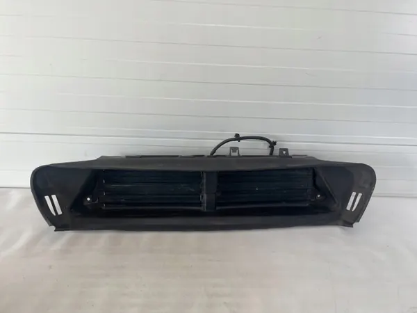 Volvo V40 II Ventilation direction OEM 31383814 image 2