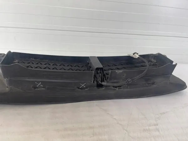 Volvo V40 II Ventilation direction OEM 31383814 image 4