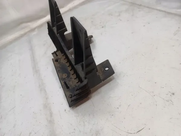 Dodge RAM 1500 09-13 Ilmansuodattimen Perusta 53032453AC image 4