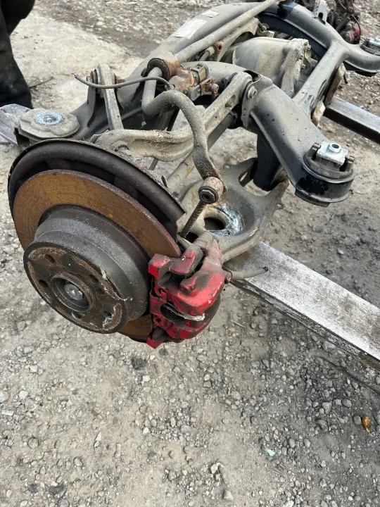 Mercedes W212 Hinterachsträger Halterung OEM a2073509702 image 6