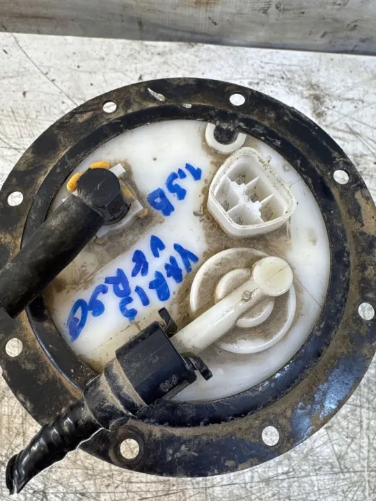 Bomba de combustível Toyota OEM DRL8165 - Usada image 3