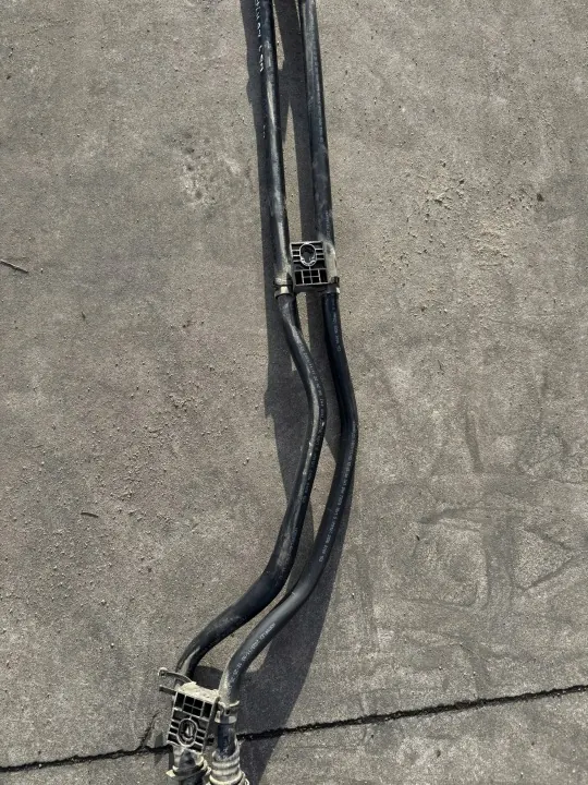 Tuyau d'eau DS OEM 9836405480/9822192580 Occasion image 3