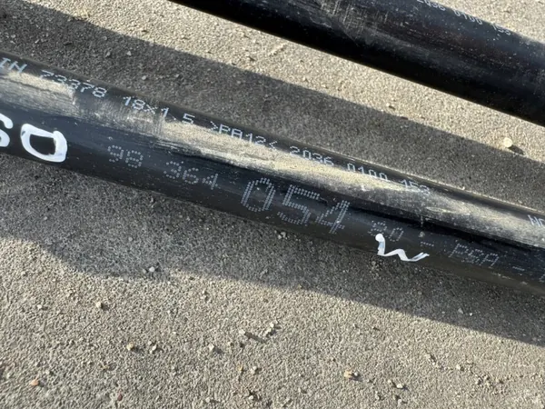 Tuyau d'eau DS OEM 9836405480/9822192580 Occasion image 5