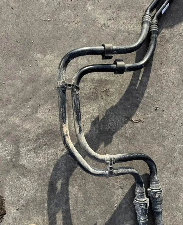 Tuyau d'eau DS OEM 9836405480/9822192580 Occasion image 7
