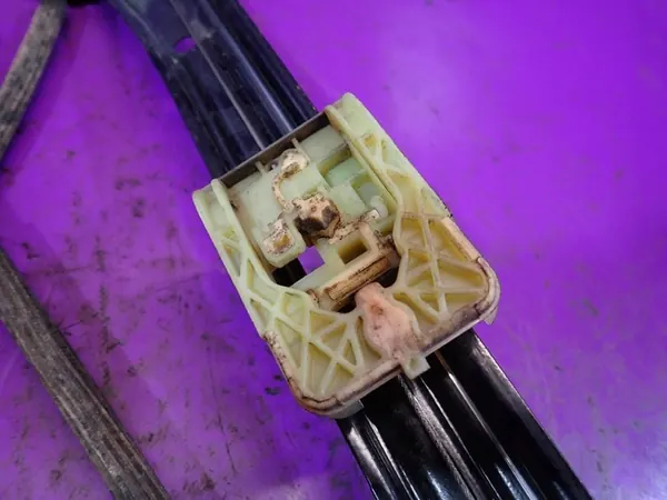 VW GOLF VII 12-17 Elevador de Vidro Dianteiro Direito 5G4837462H image 2