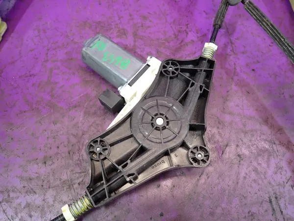 VW GOLF VII 12-17 Elevador de Vidro Dianteiro Direito 5G4837462H image 6