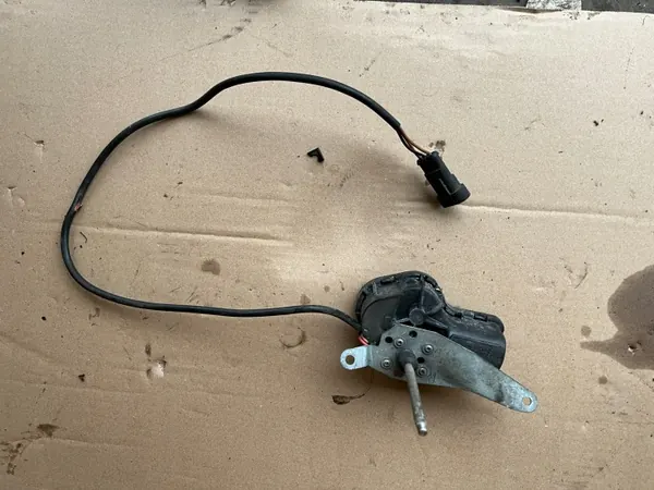 Motor Farol Direito OEM para Volvo V40 S40 1999-2004 image 2