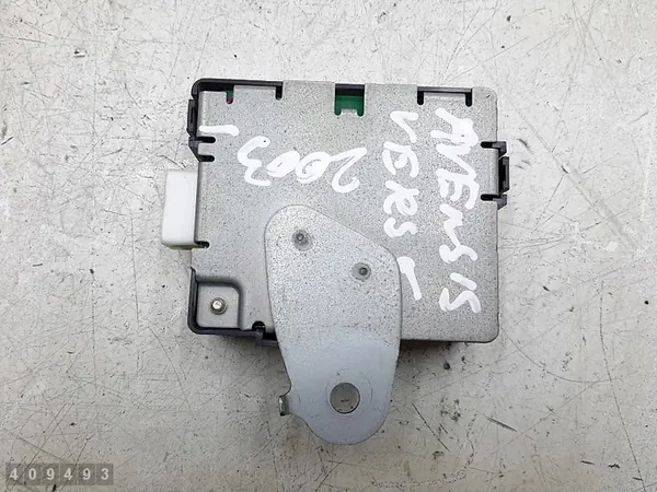 ECU Toyota Avensis Verso 2003 image 2