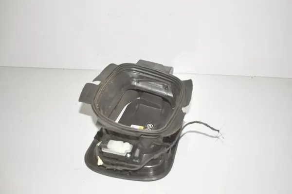 BMW polttoainesäiliön kansi OEM 51177953712 iX (I20) image 4
