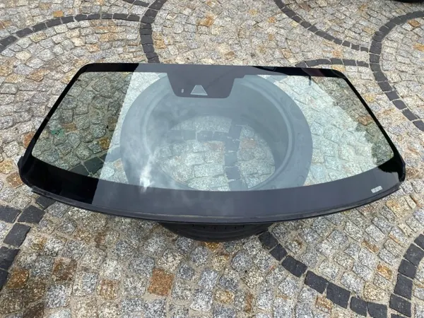 Mercedes AMG GT vindruta OEM 1906700900 med kamera image 3