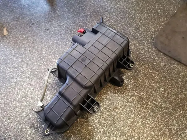 Vakuumluftbehälter OEM A2118000019 für Mercedes-Benz E image 4