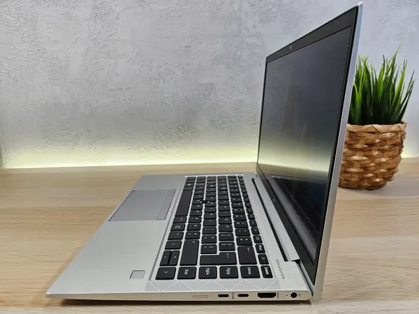 HP EliteBook 845 G8 Ryzen 5 PRO 14" Ultrabook image 3