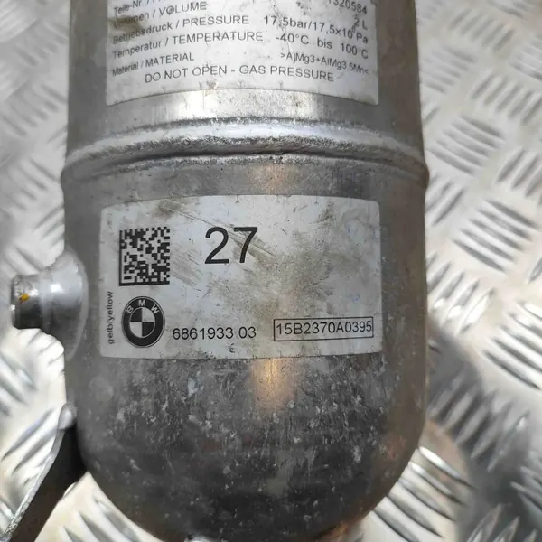 BMW 7 G11 G12 2017 Hinterer Luftfederungstank OEM 6861933 image 6