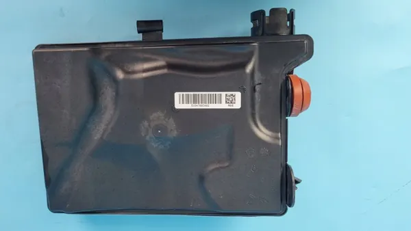 BMW X6 G06 Luftresonator OEM 8470034 - Gebraucht image 2