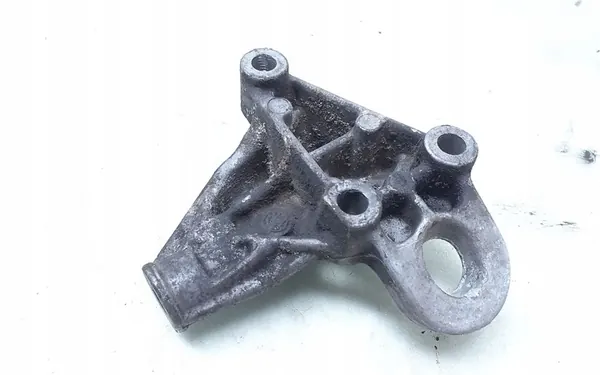 Audi A6 S6 C4 Alternatorbeugel 1996 046145515F image 3