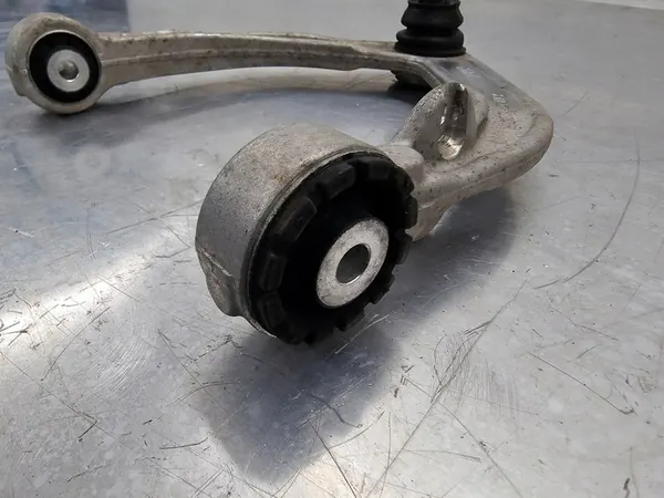 VOLVO XC60 II 2 17+ Braccio di Sospensione Anteriore Sinistro 31360630 image 2