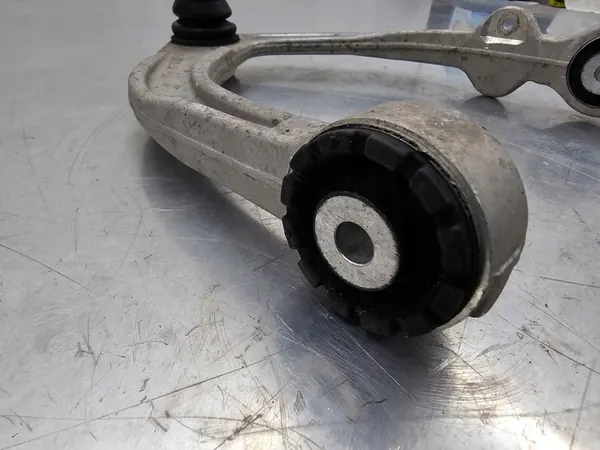 VOLVO XC60 II 2 17+ Braccio di Sospensione Anteriore Sinistro 31360630 image 3