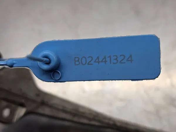 VOLVO XC60 II 2 17+ Braccio di Sospensione Anteriore Sinistro 31360630 image 9