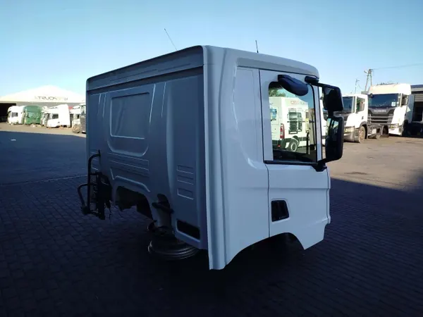 Cabina Scania CP17 - Pieza OEM Usada image 4
