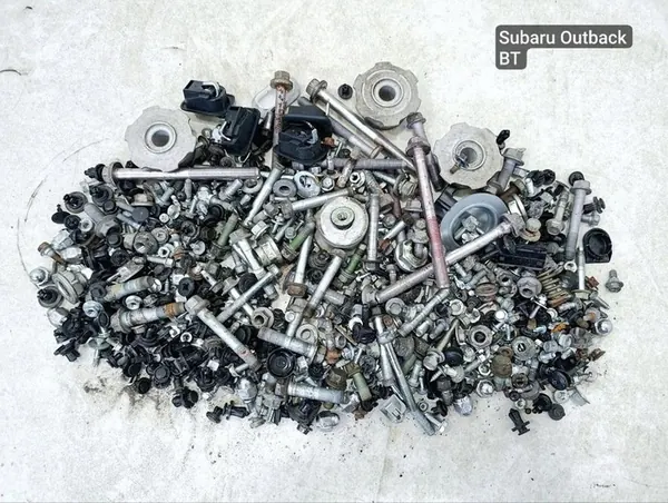 Ensemble de boulons Subaru OUTBACK 2020 OEM 281529 image 1