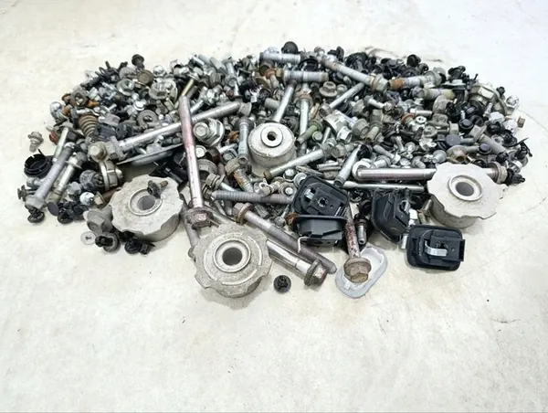 Ensemble de boulons Subaru OUTBACK 2020 OEM 281529 image 2