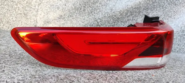 Kia Optima IV 15-19 Luz Trasera Izquierda EU Sedán OEM image 3