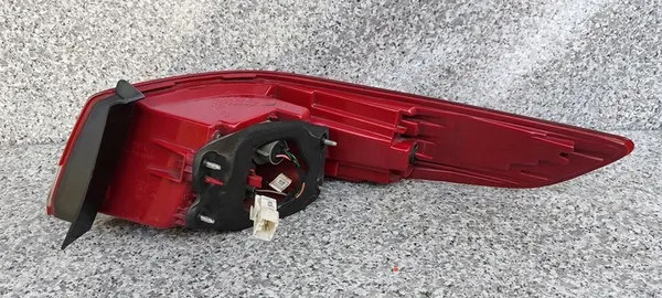 Kia Optima IV 15-19 Luz Trasera Izquierda EU Sedán OEM image 4