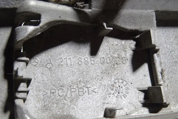 Rivestimento paraurti anteriore destro MERCEDES-BENZ E (W211) A2118800612 image 3