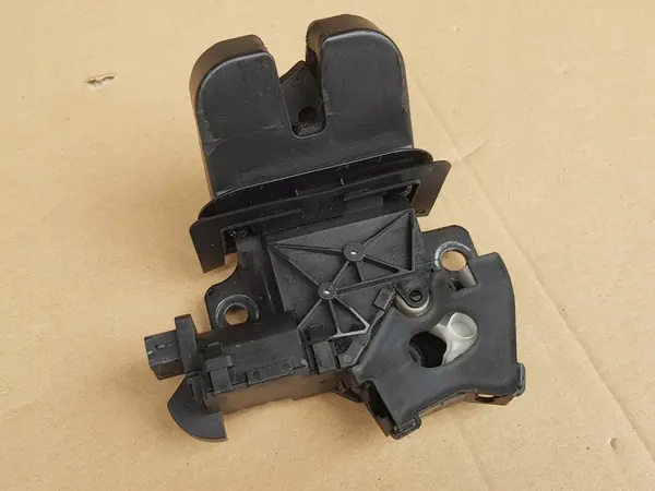 Takaluukun lukko / Audi A6 C6 Avant 2004-2011 / OEM image 5