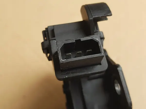 Takaluukun lukko / Audi A6 C6 Avant 2004-2011 / OEM image 7