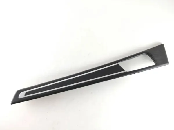 Porsche Panamera Achterdeurbekleding OEM 8091938 image 2