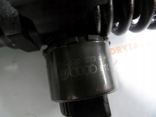 OEM 03G130073G+ polttoainepumppu 2.0 TDI CRD 140hv image 5