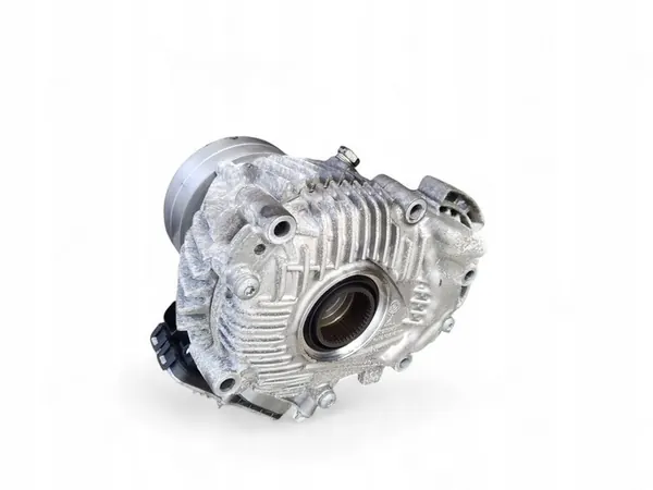 Porsche Macan Transfer Case 95B341010A image 2