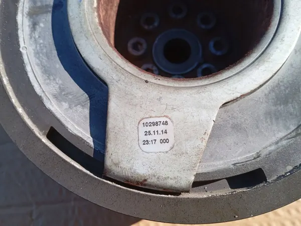 Audi A6 S6 C5 2.5 TDI Polia do virabrequim OEM image 2