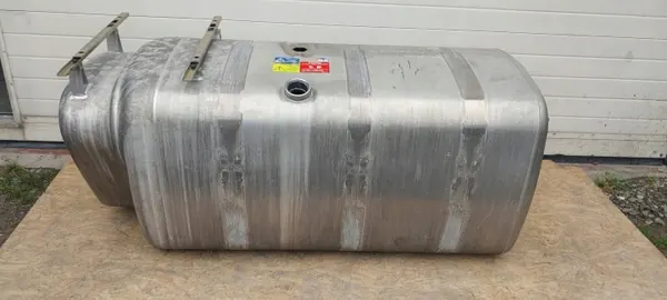 Depósito Scania 2815149 650L - Pieza OEM Usada image 2