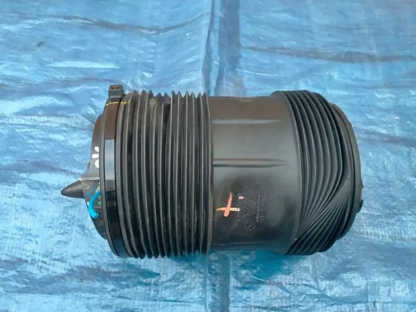 Audi Q5 SQ5 Bakre luftfjädring OEM 80A616001F/002F image 9