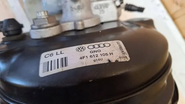 Servo de frein OEM 4F1612105H pour Audi A6 C6 image 3
